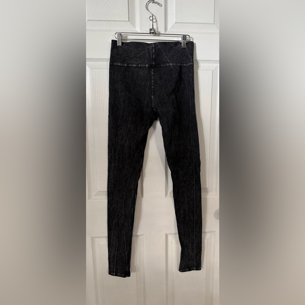 Women's By Alexa Rae Black Distressed Leggings Size M